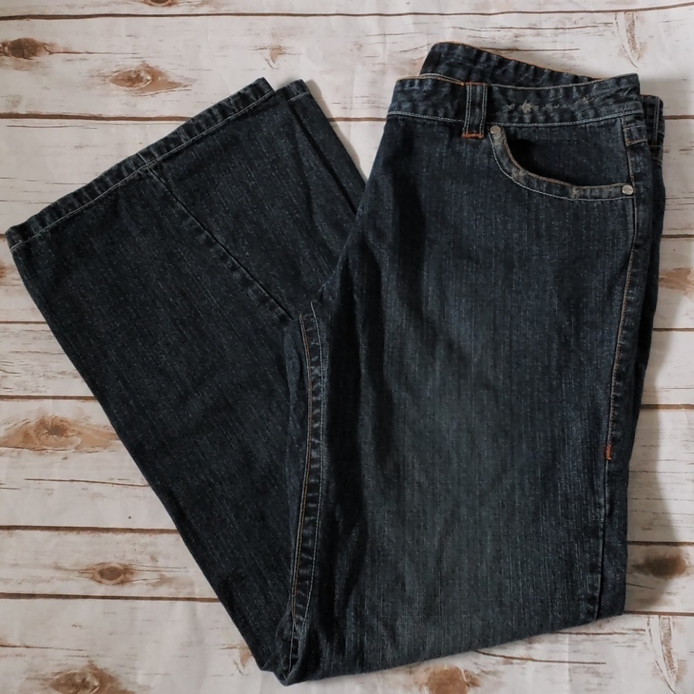 Daisy Fuentes wide leg dark wash jeans